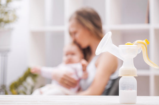 Guide to Pumping Milk and Breastfeeding as a New Mom